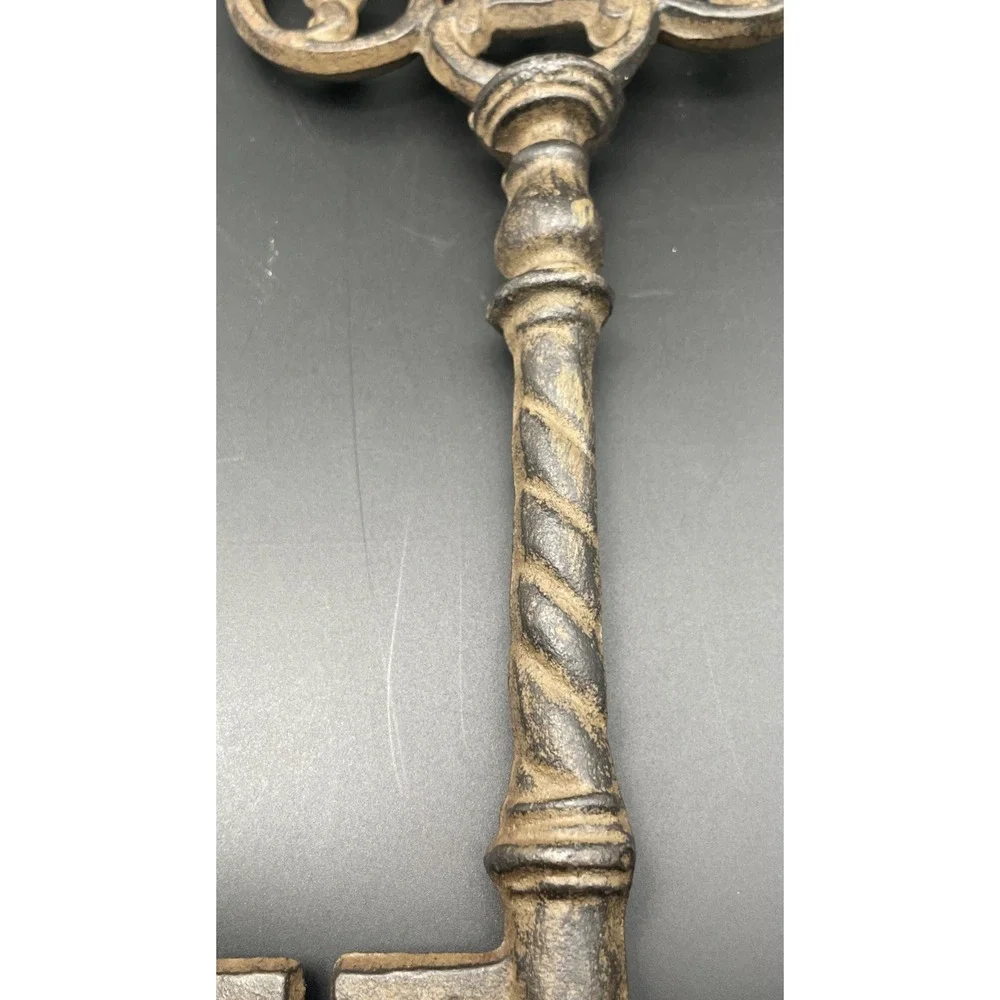 Cast Iron‎ Victorian Skeleton Church Key Rustic Home Decor 11 3/4 Inches X 5 